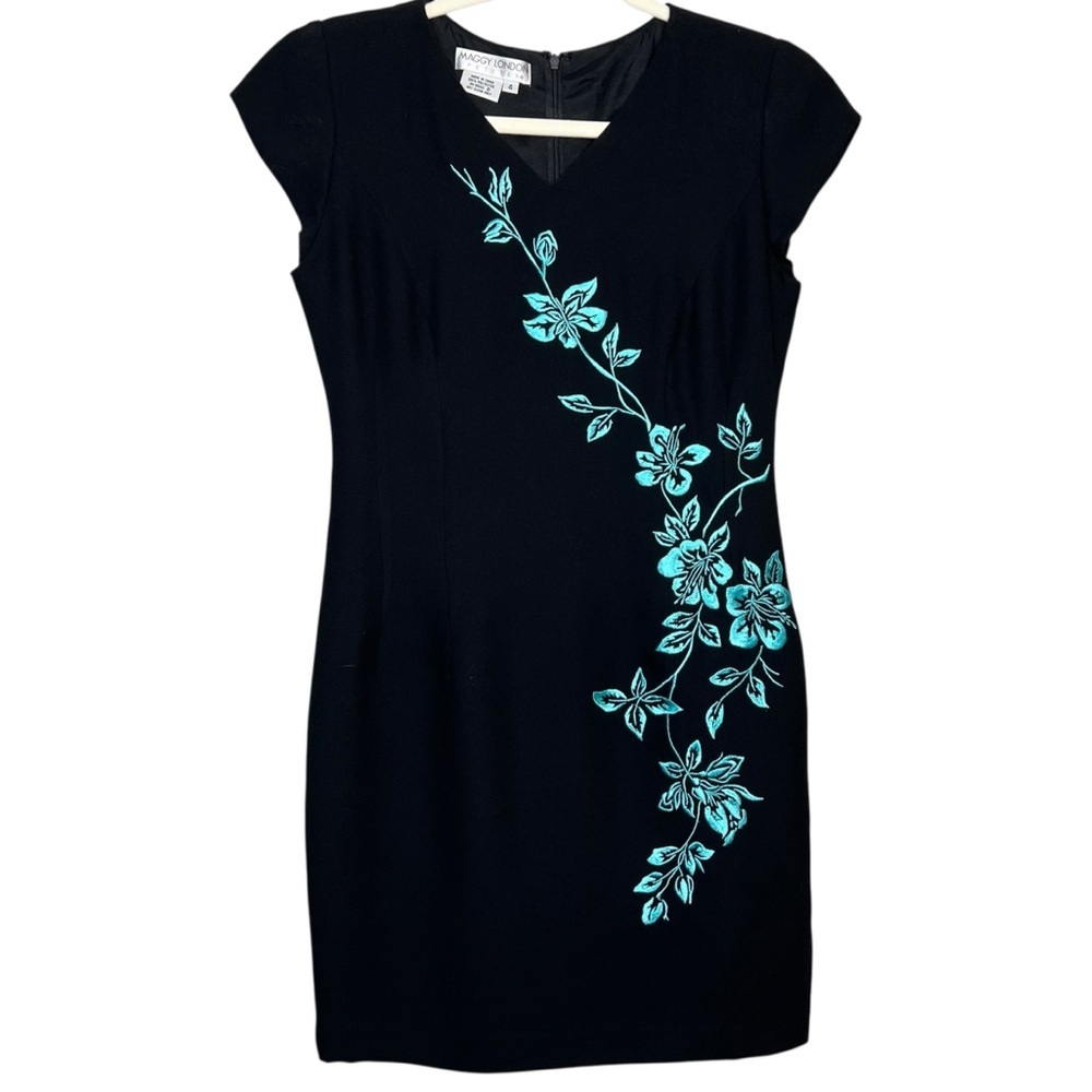 Maggie London Petite Black with Blue Embroidered Floral Women’s Dress Size 4